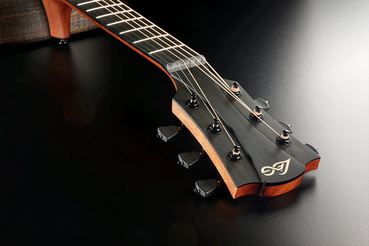 Sauvage Aditorium Cutaway Acoustic-Electric