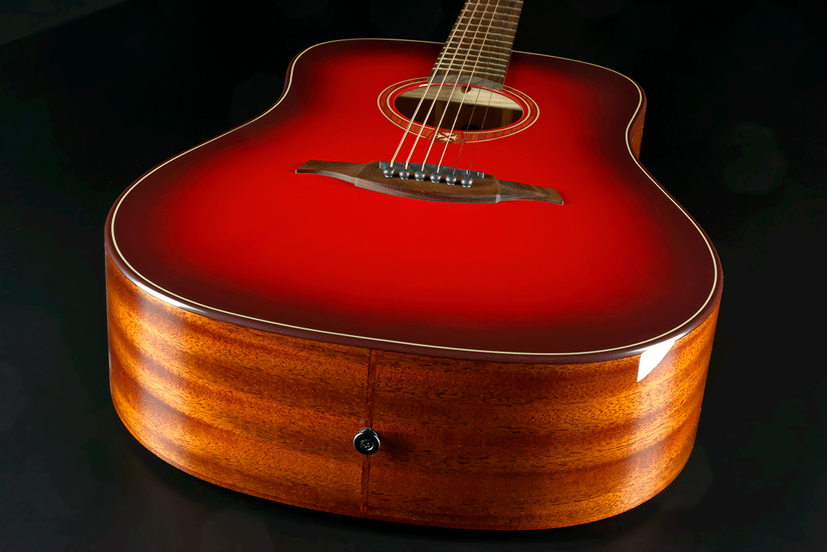 T-RED Tramontane Dreadnought Red Burst