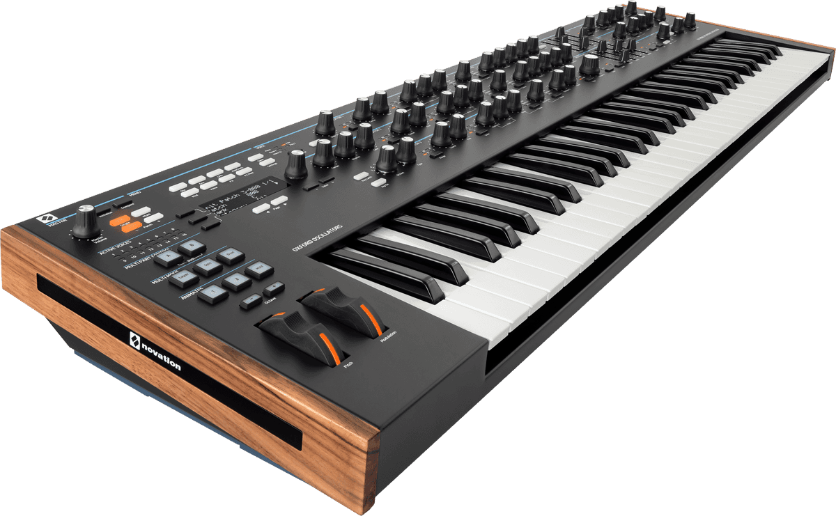 Hybrid 61-keys polysynth 16 voices